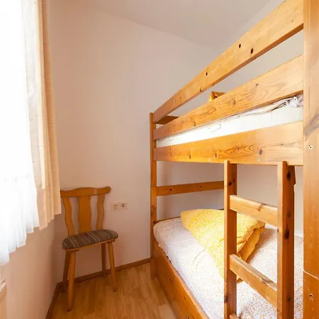 Comfortable Apartment In Mayrhofen With Garden Exterior foto